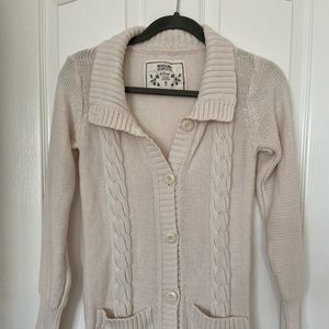 😍😍Mossimo Supply Co. Cream color cardigan😍😍